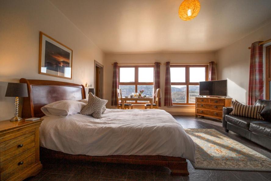 Kirkaig Lodge Лохинвер Экстерьер фото